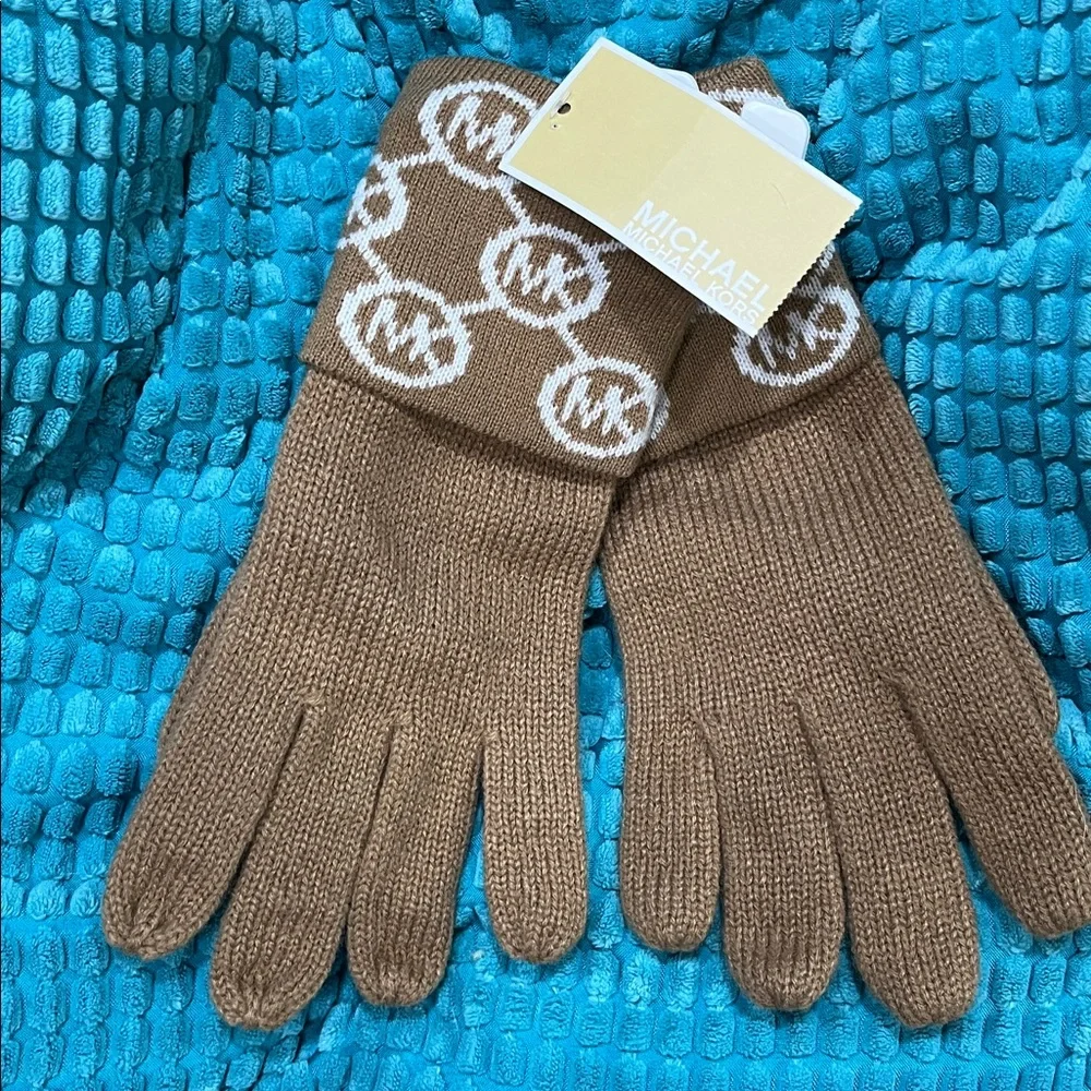Michael Kors Brown Logo Knit Gloves
